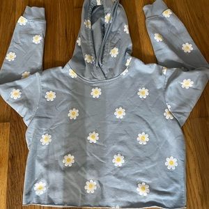 Crop top daisy pullover sweatshirt size small
